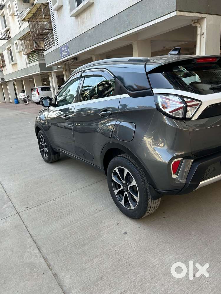 Tata Nexon Amt Xza Plus, 2020, Petrol