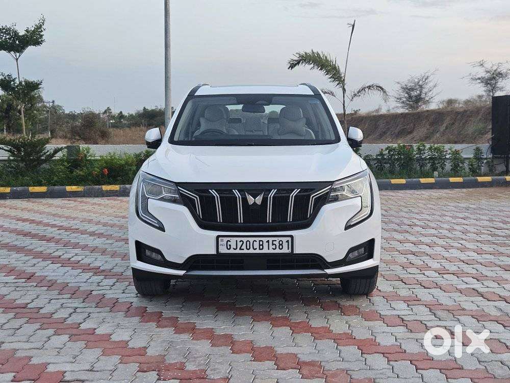 Mahindra Xuv700 2.2 Ax 7 Diesel Mt Luxury Pack Str, 2025, Diesel