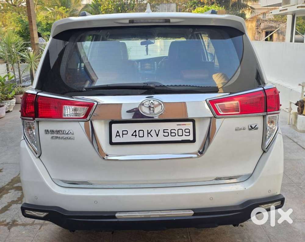 Toyota Innova Crysta 2.4 V, 2022, Diesel