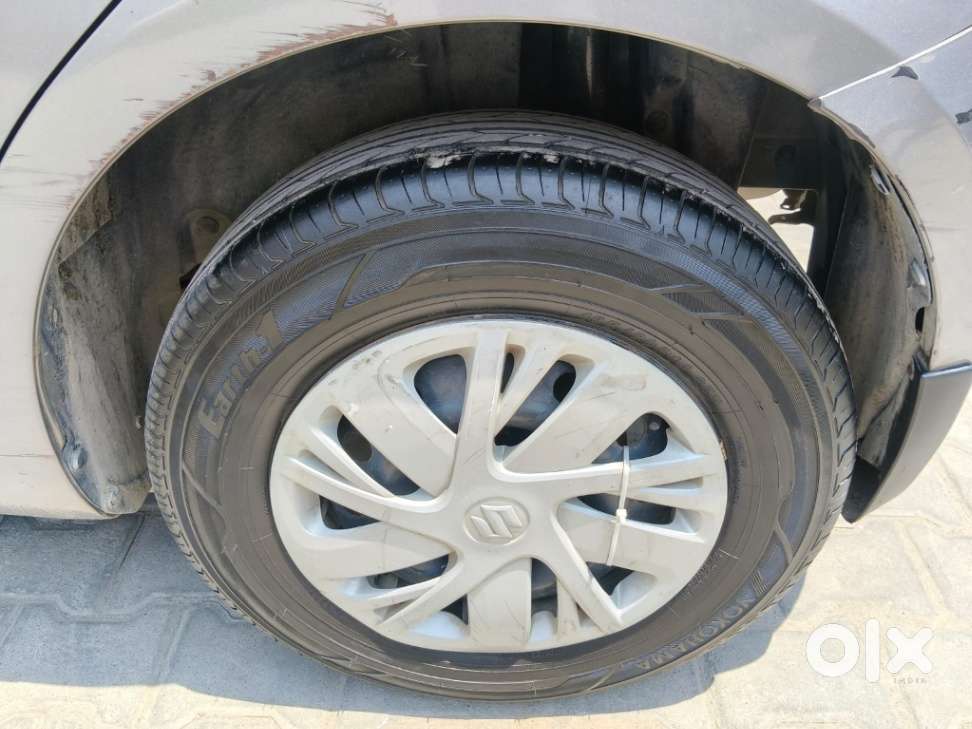 Maruti Suzuki Swift Vxi, 2015, Petrol