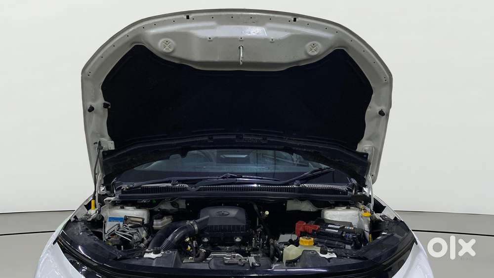 Tata Nexon Pure (s) 1.2 Petrol 6amt, 2023, Petrol