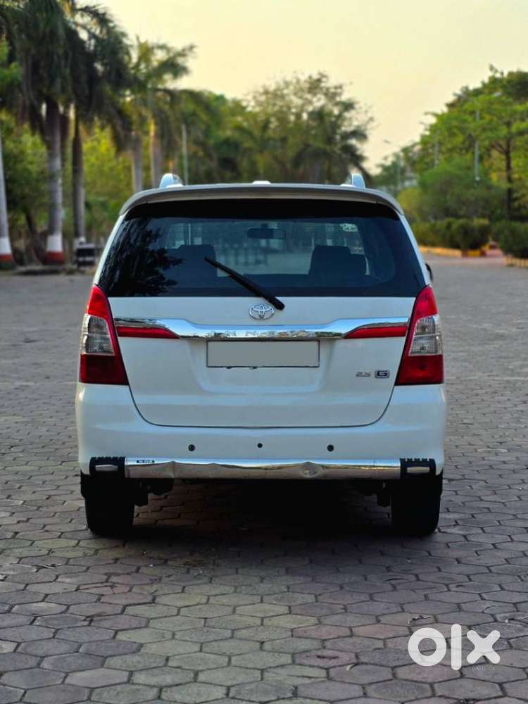 Toyota Innova 2.5 G (diesel) 8 Seater, 2014, Diesel
