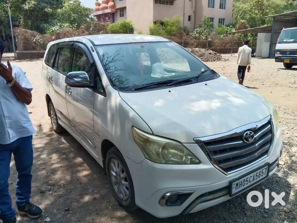 Toyota Innova 2014 Diesel 195000 Km Driven