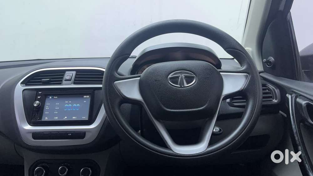 Tata Tiago 1.2 Revotron Xm, 2016, Petrol