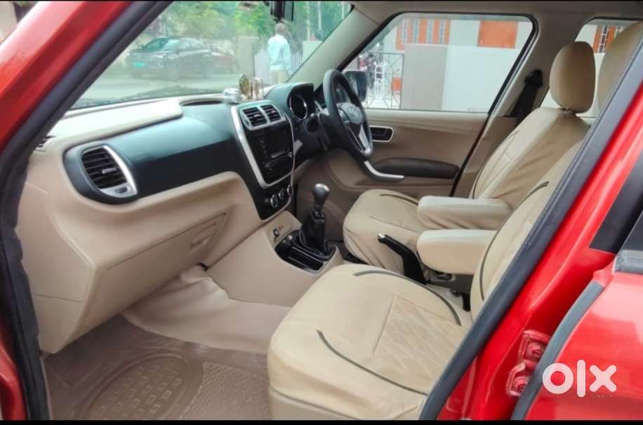Mahindra Tuv 300 T8, 2017, Diesel