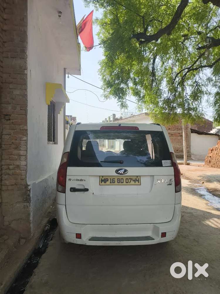 Mahindra Xylo 2016