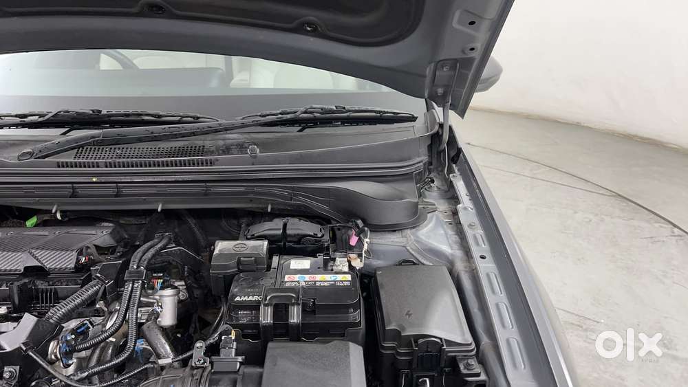 Hyundai Verna 1.5 Sx (o) Vtvt Ivt, 2025, Petrol