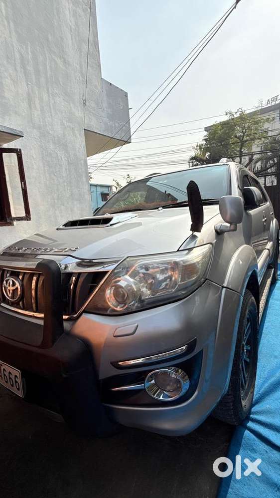 Toyota Fortuner 2015
