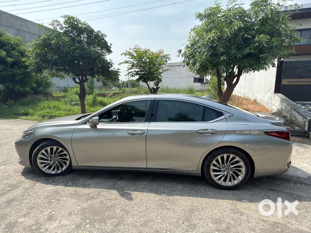 Lexus Es 300h 2019 Model