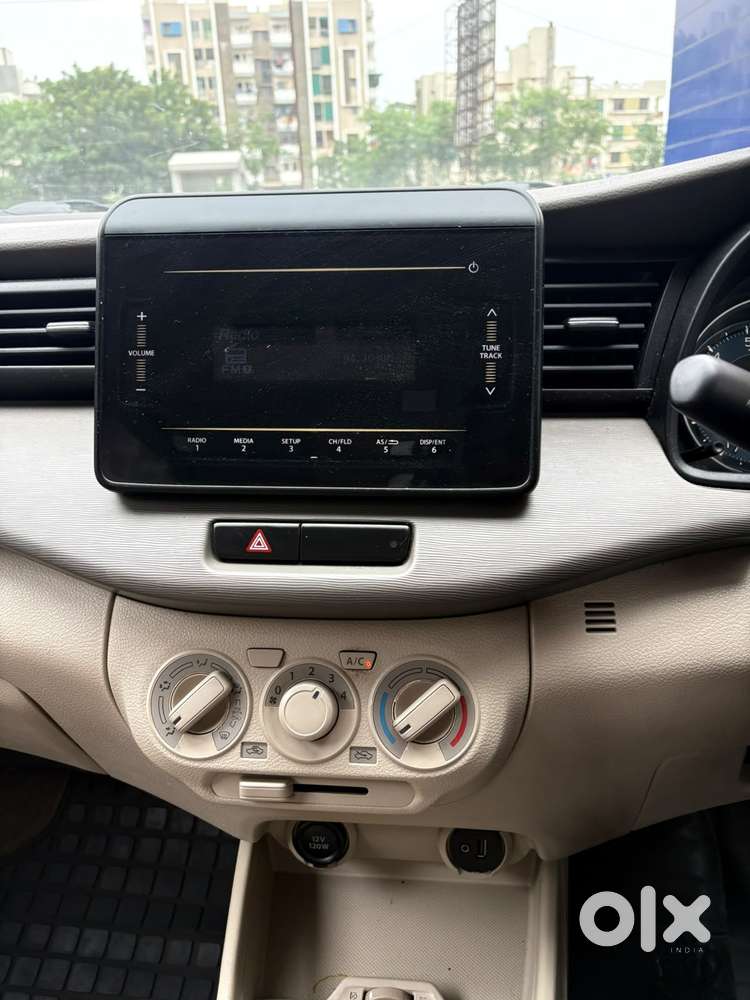 Maruti Suzuki Ertiga 1.5 Vxi, 2022, Petrol