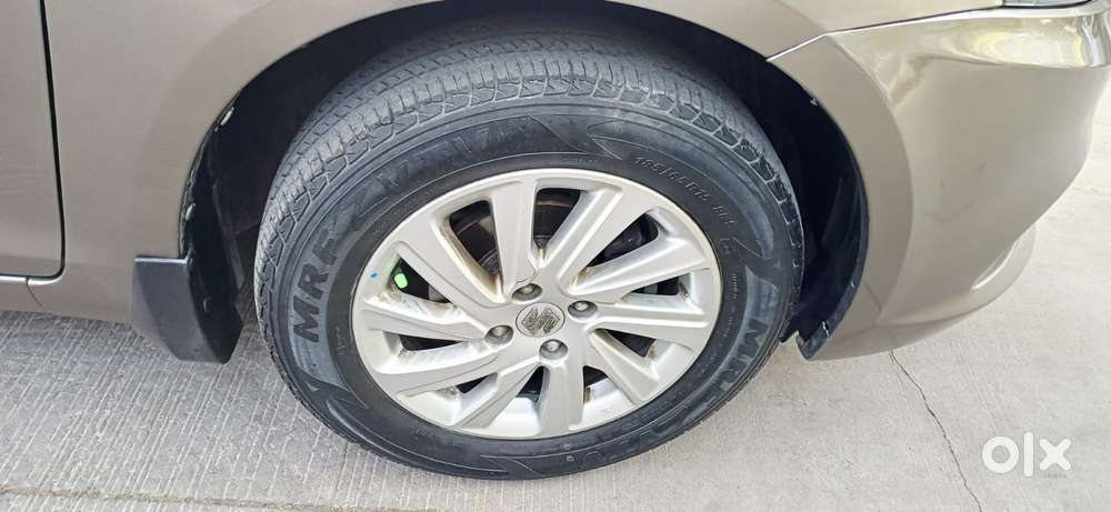 Maruti Suzuki Dzire Zxi Ags, 2016, Petrol