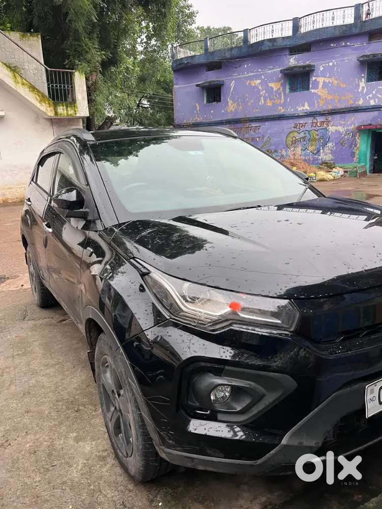 Tata Nexon Dark Diesel 2023