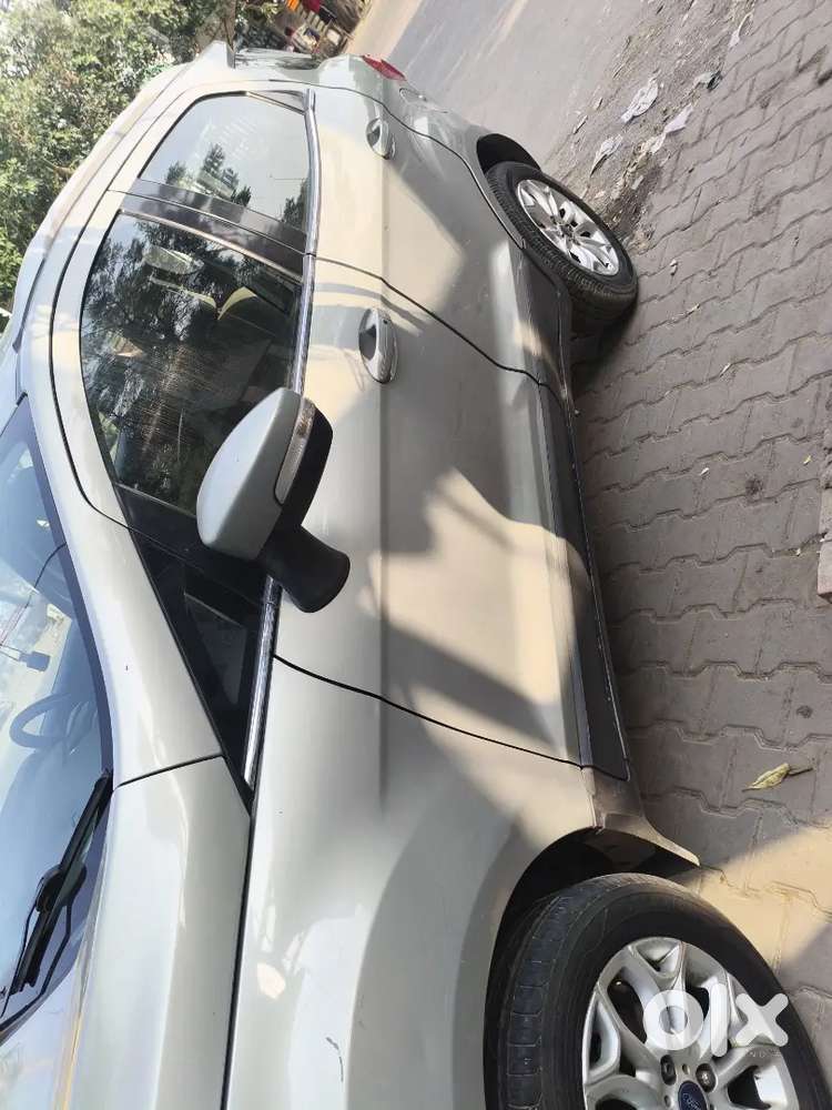 Ford Ecosport 2016 Diesel Well Maintained, Push Button , Top Model