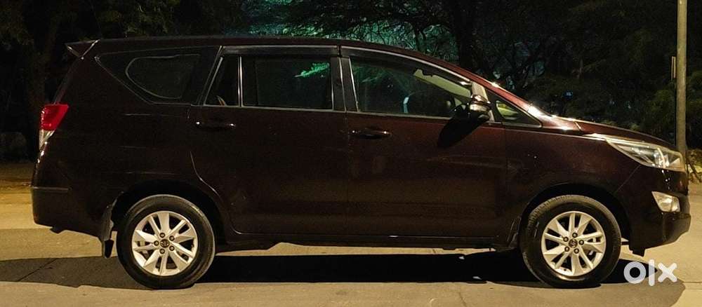 Toyota Innova Crysta 2.8 Gx At 8s, 2017, Diesel