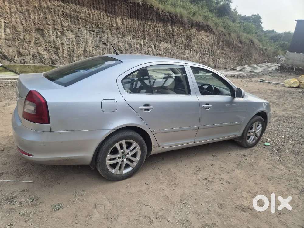 Skoda Laura Ambition 2013