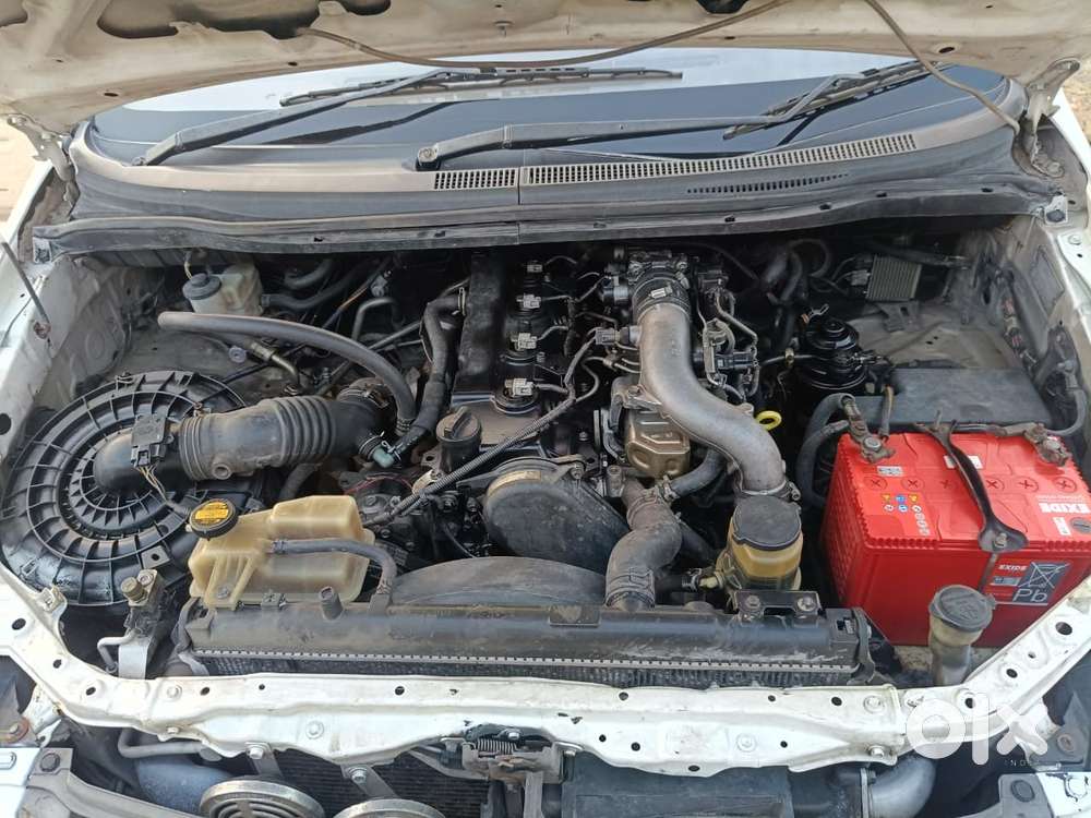 Toyota Innova [2013-2016] 2.5 G4 8 Str, 2014, Diesel