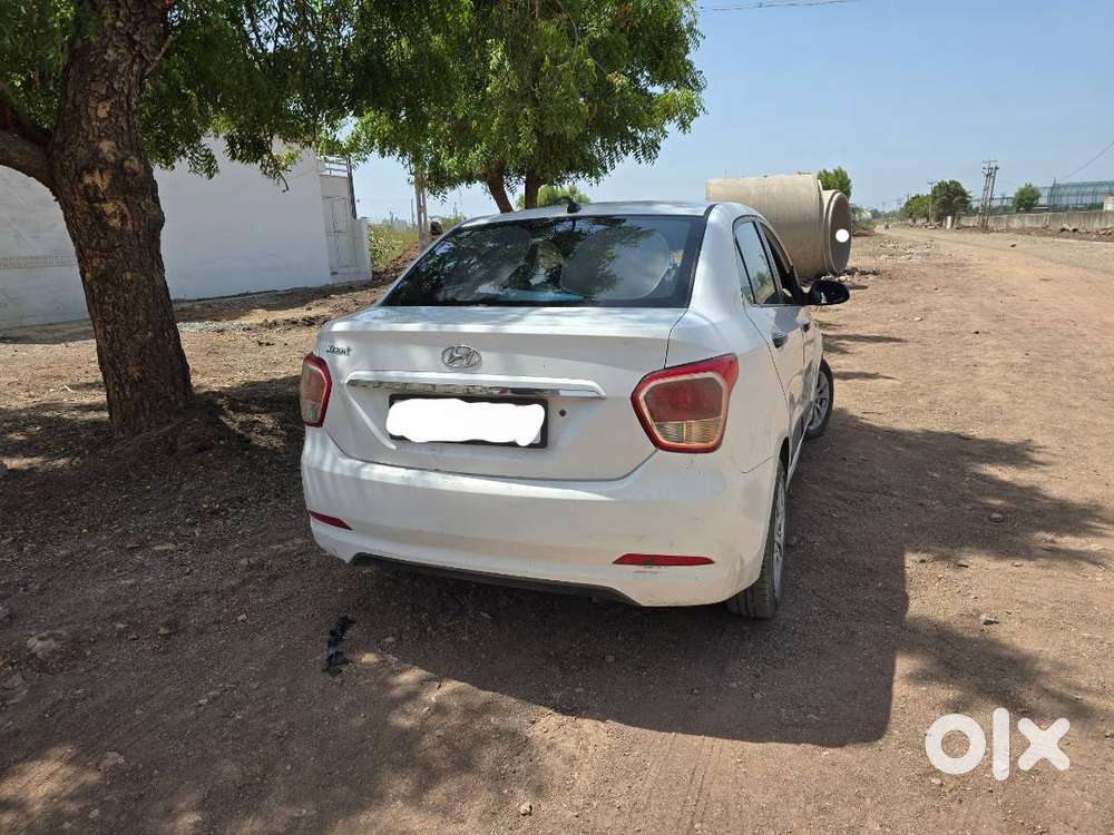 Hyundai Xcent 2016 Diesel (manual) - Well Maintained