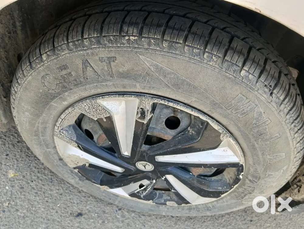 Maruti Suzuki Swift Dzire 2011 Diesel 78000 Km Chali All Document Ok H