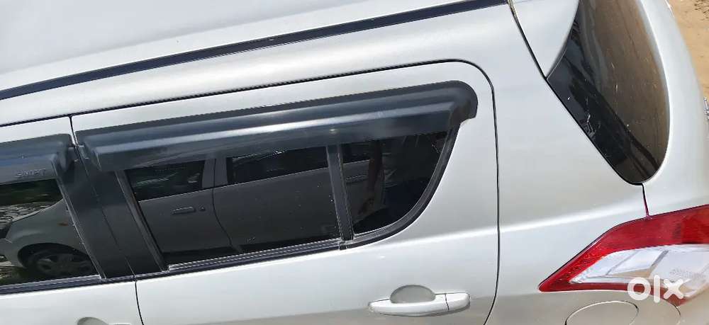 Maruti Suzuki Swift Vxi 2017