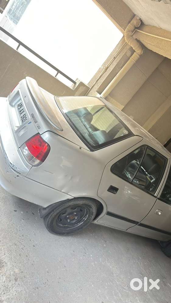 Esteem Vxi Maruti 2004