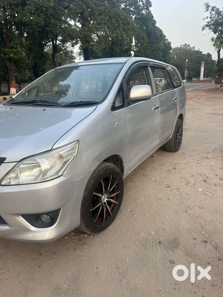 Toyota Innova 2.5 G (diesel) 7 Seater, 2014, Diesel