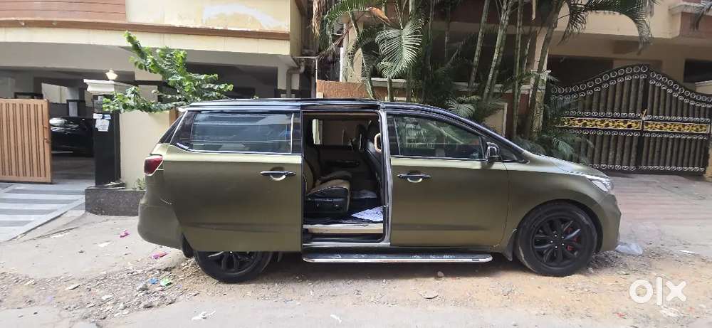 For Sale: Kia Carnival Limousine 7-seater | 2020 | Showroom Service