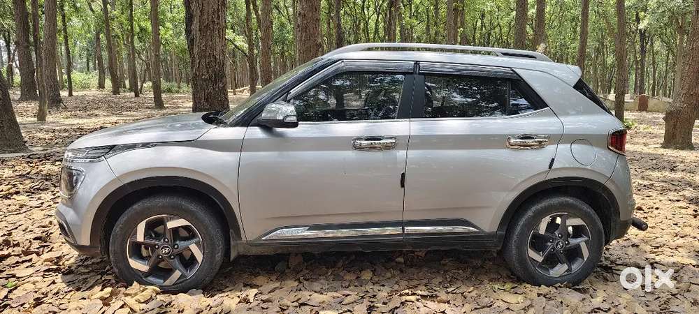 Hyundai Venue 2019 Diesel 70000 Km Driven