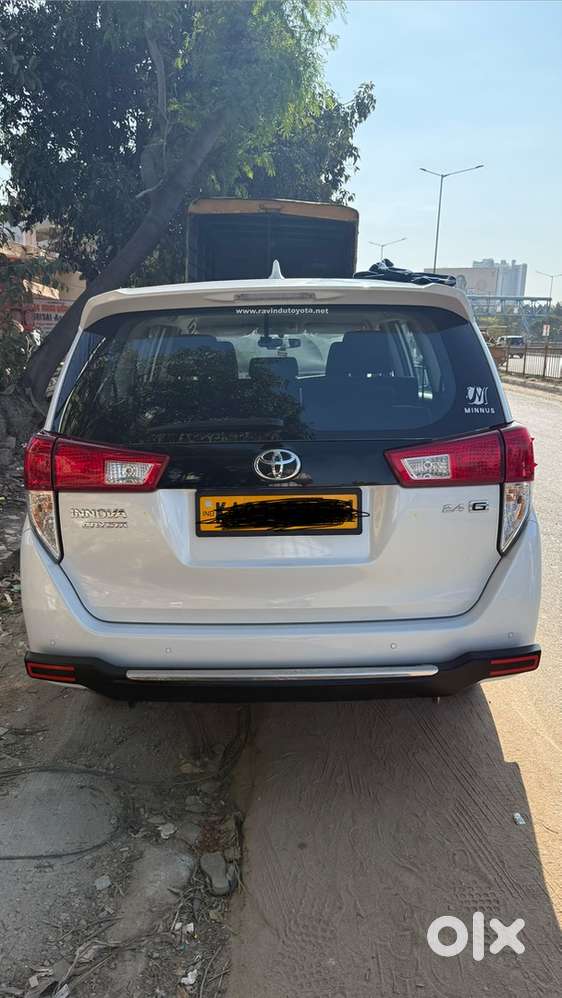 Comercial Toyota Innova Crysta 2025