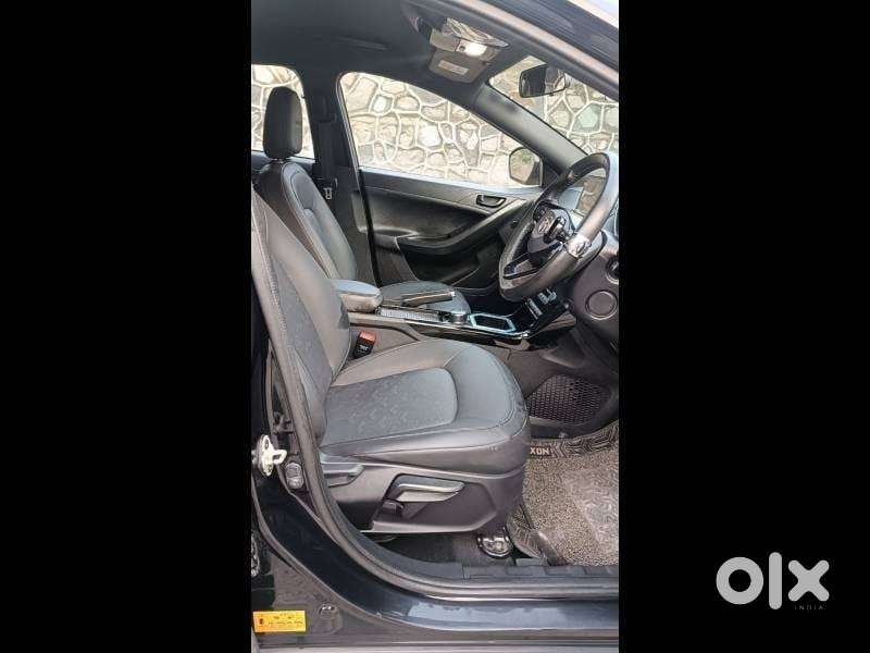 Tata Nexon 1.5 Revotorq Xz Plus Dual Tone, 2022, Petrol