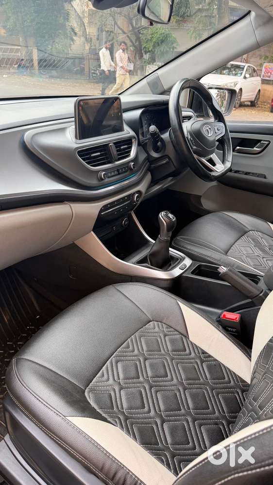 Tata Altroz 1.2 Xe, 2020