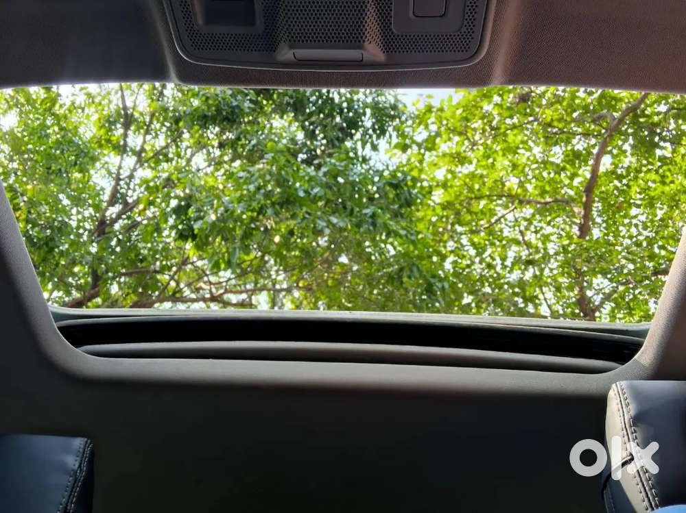Tata Punch Mt Petrol 2025 Dual Tone Sunroof