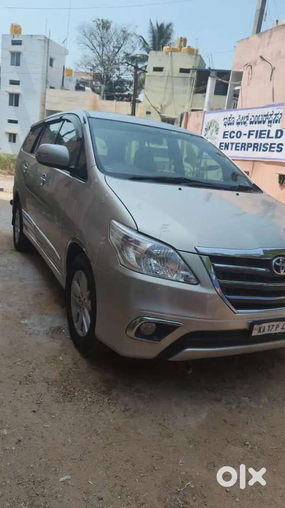 Toyota Innova 2015 Diesel 125000 Km Driven