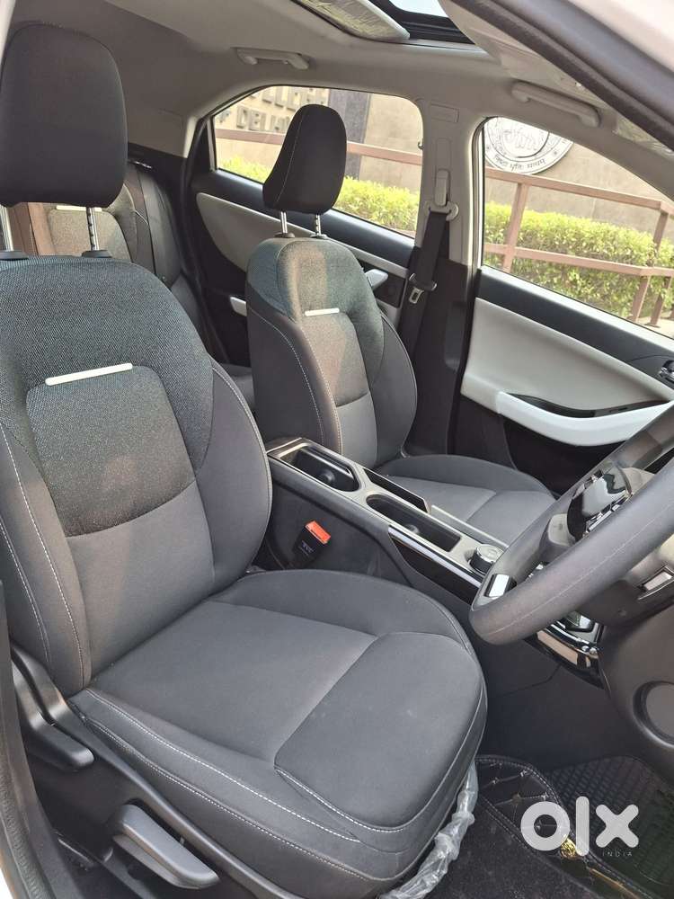Tata Nexon Creative Plus S 1.2 Revotron Petrol 7dca, 2024, Petrol
