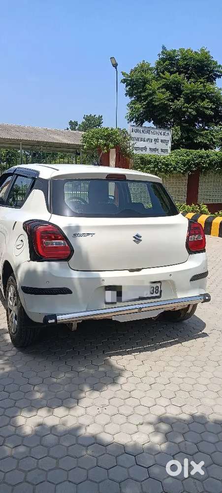 Maruti Suzuki New-gen Swift 2023 Petrol 27,000 Km Driven