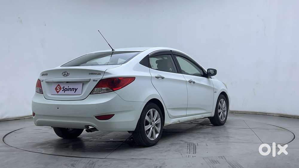 Hyundai Verna Fluidic 1.6 Vtvt Sx Automatic, 2012, Petrol