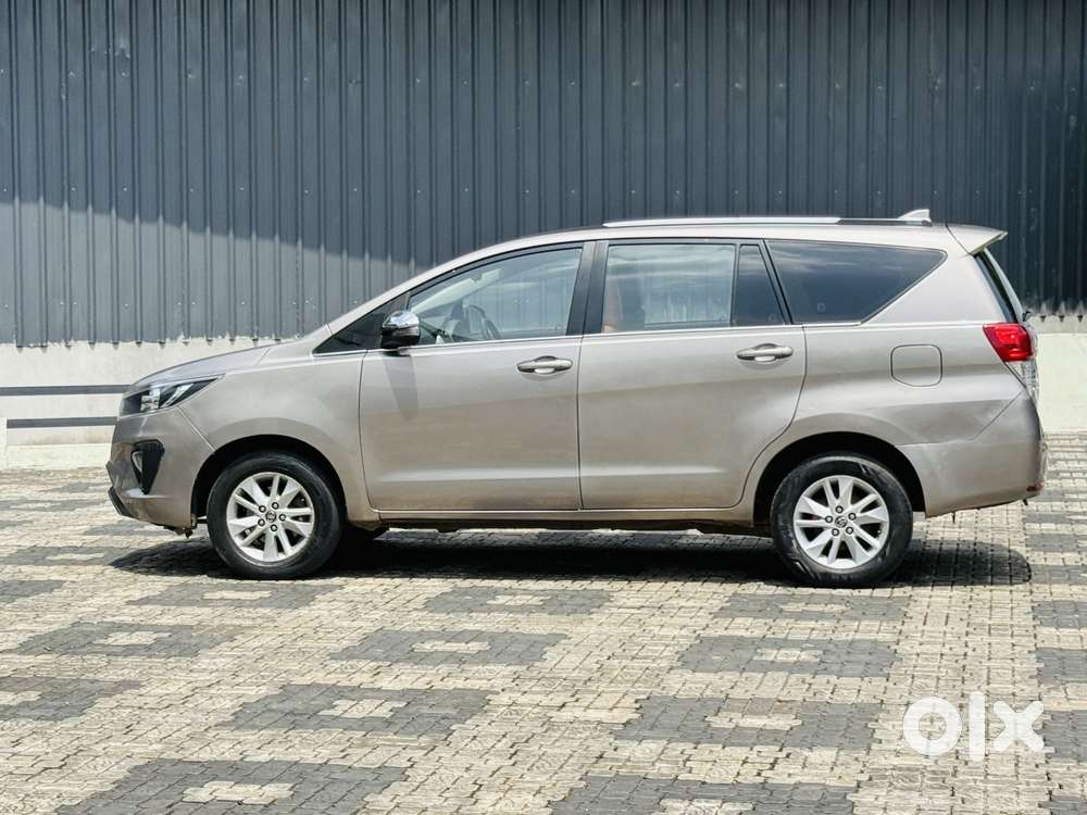 Toyota Innova Crysta 2.8 Gx At, 2017, Diesel