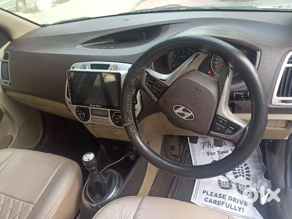 Hyundai I20 2012 Petrol 125000 Km Driven