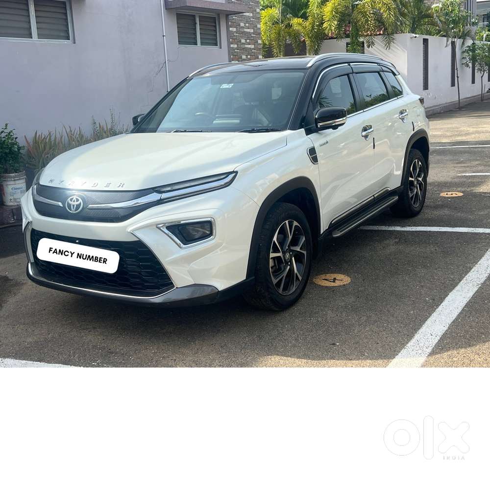 Premium Hybrid V Model – Fancy Number  Excellent Condition