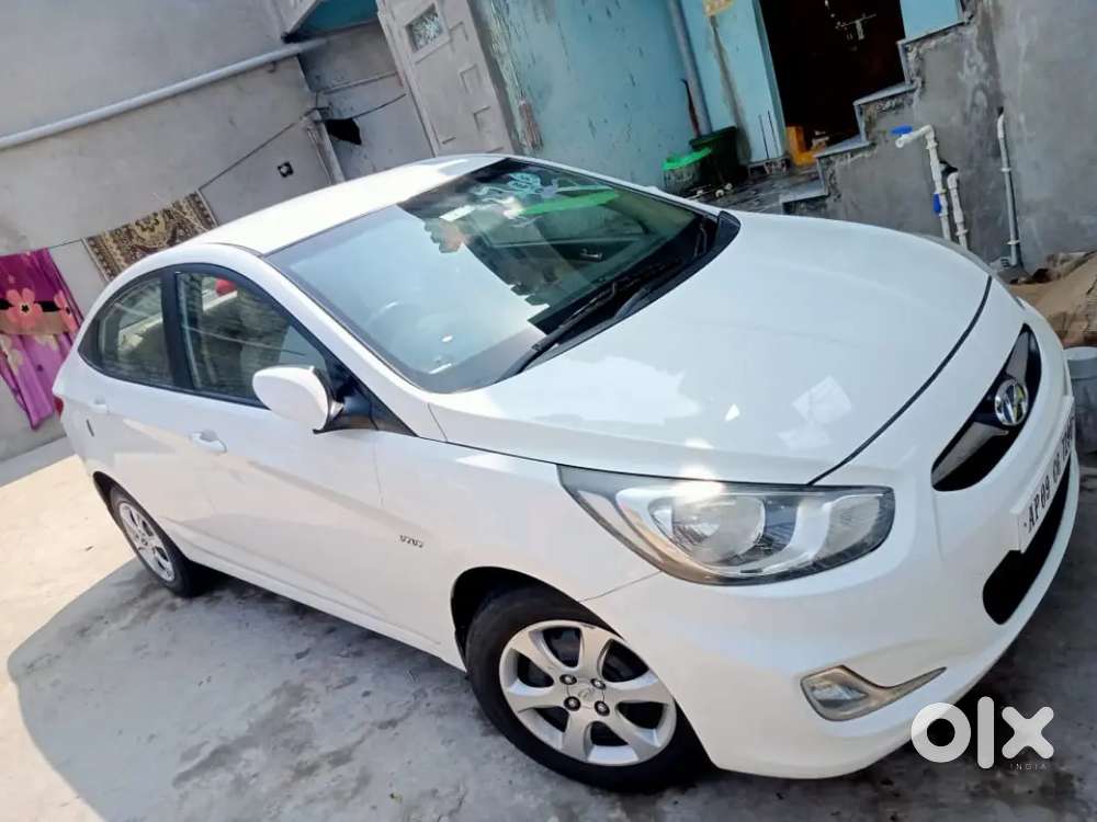 Hyundai Verna 2011 Petrol 95000 Km Driven