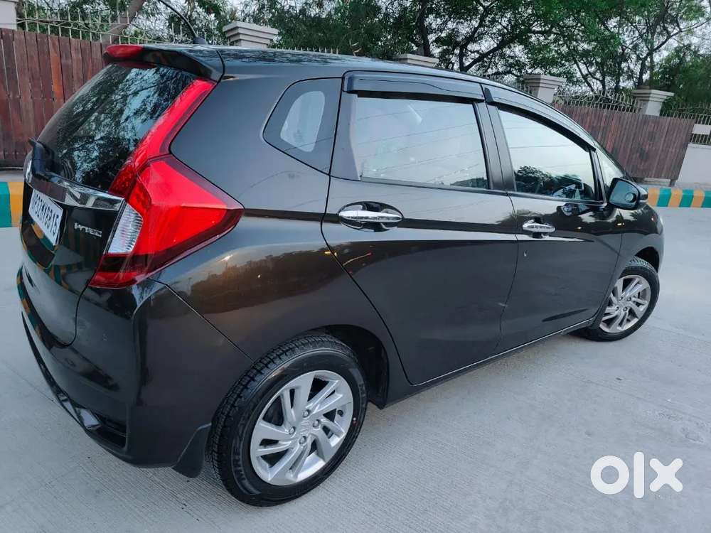 Honda Jazz Vx Cvt 2022 Automatic, Excellent Condition