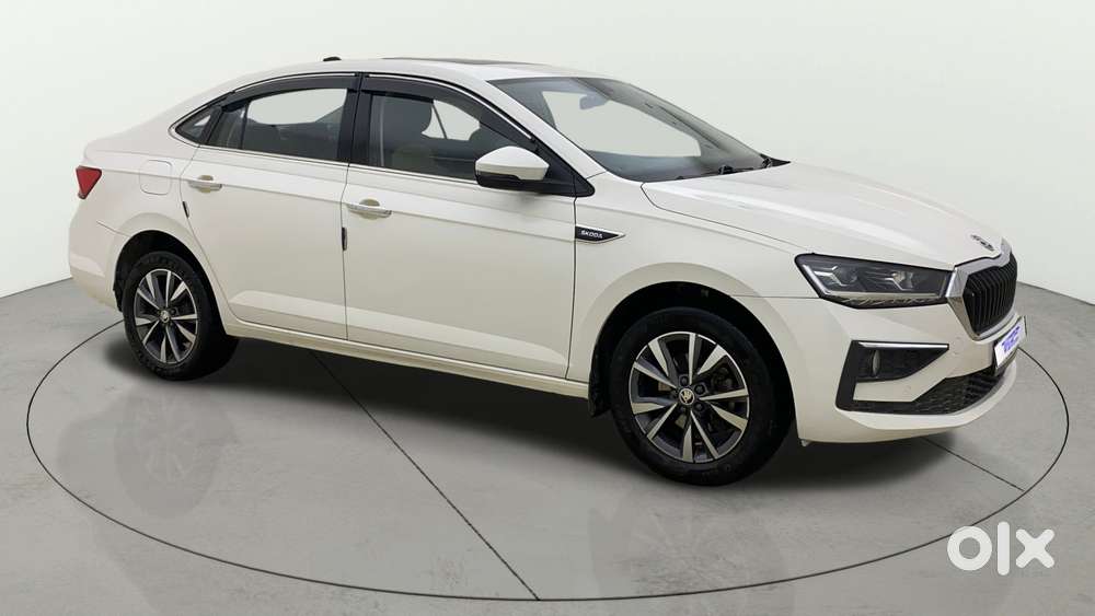 Skoda Slavia 1.0 Tsi Style At, 2024, Petrol