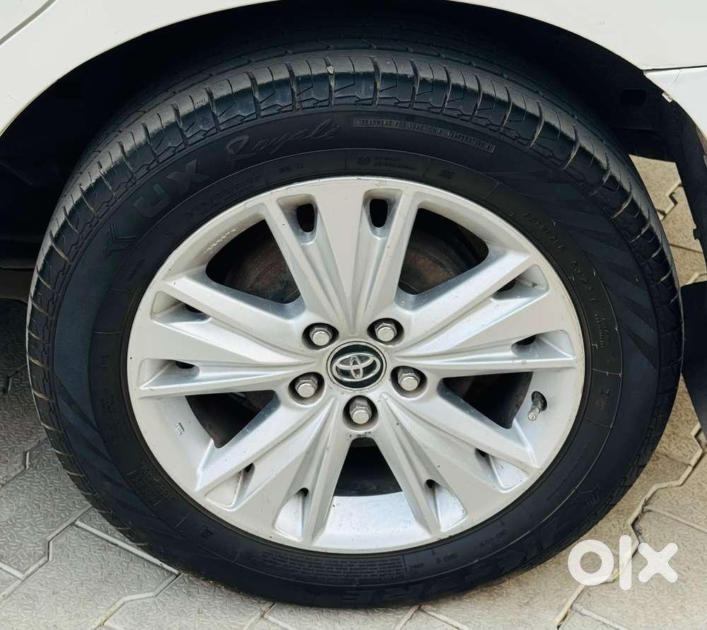 Toyota Innova Crysta 2.5z, 2016, Diesel