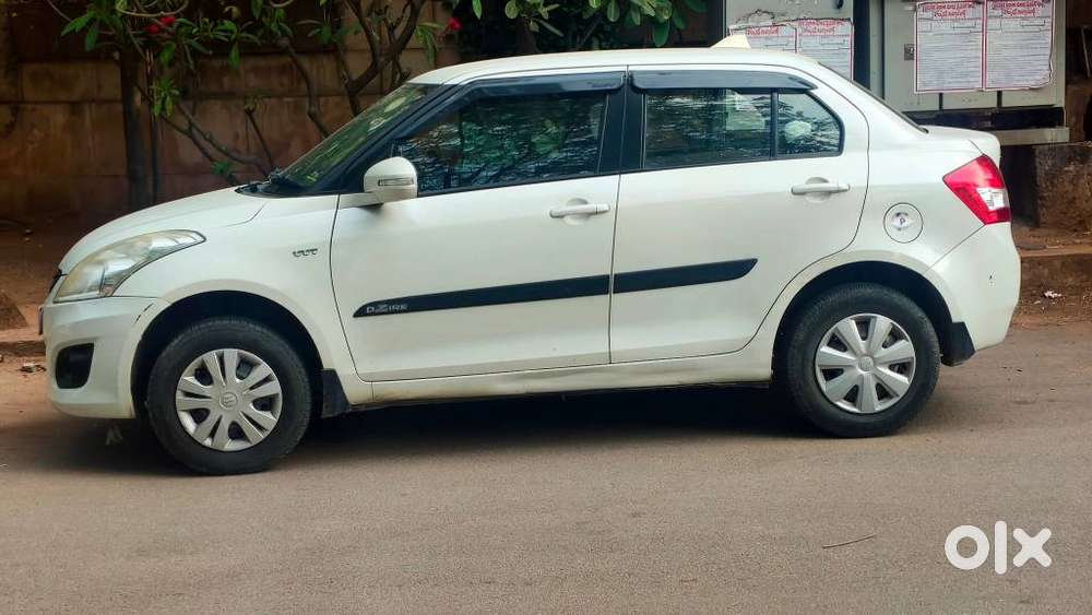 Maruti Suzuki Swift Dzire Vxi At, 2013, Petrol