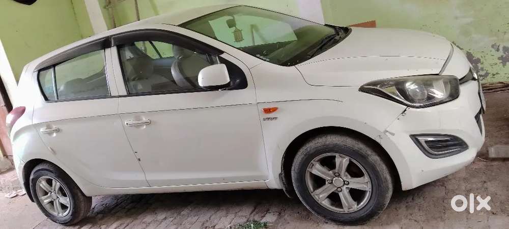 Hyundai Elite I20 2013 Petrol 74000 Km Driven