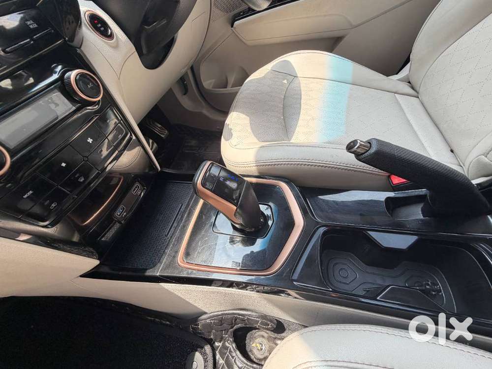 Mahindra Xuv400 Ev 2024 Top Model | 32,000 Km | Excellent Condition |