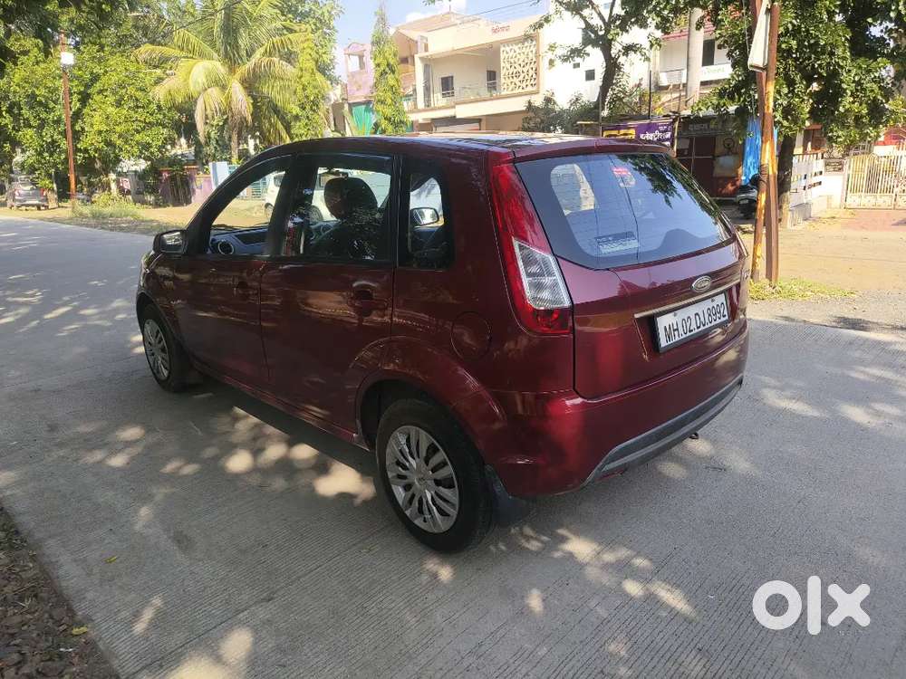 Ford Figo Zxi Petrol 2014