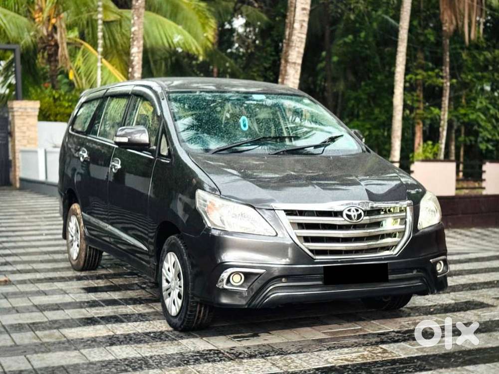 Toyota Innova 2.5 Gx 8 Str Bs-iii, 2015, Diesel