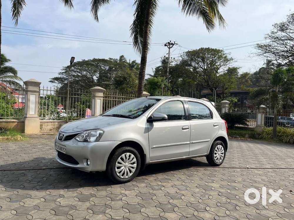 Toyota Etios Liva 2014-2016 V, 2016, Petrol