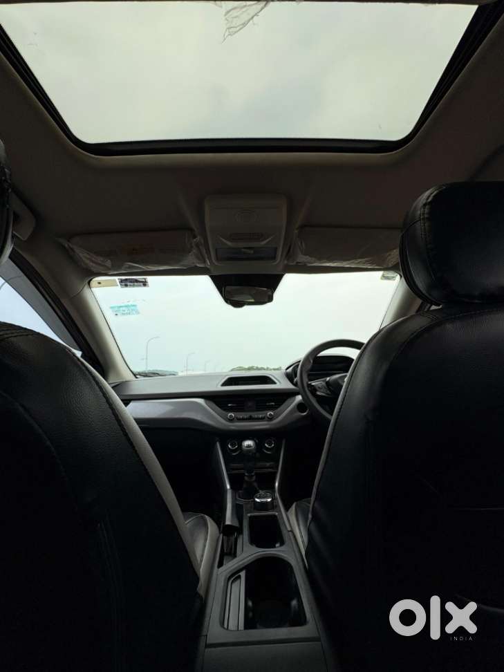 Tata Nexon 1.2 Revotron Xm (s), 2020, Petrol