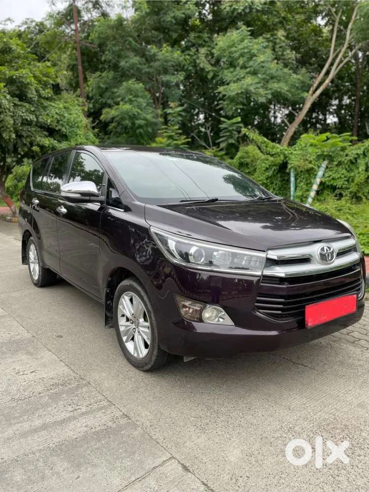 Toyota Innova Crysta 2.8 Zx At 7 Seater, 2016, Diesel